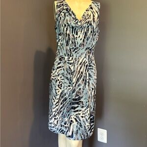 Elegant Blue and Black Sleeveless Dress